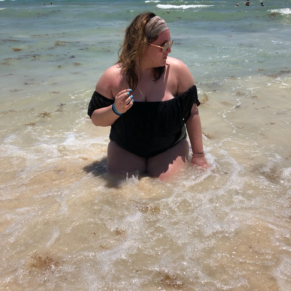 Meet your Posher, Becca